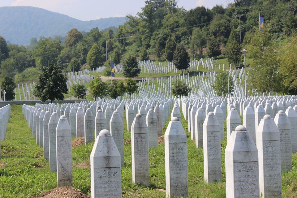 Ukop 30 žrtava genocida na kolektivnoj dženazi ove godine u Potočarima: Među njima i ubijeni u Kalinoviku