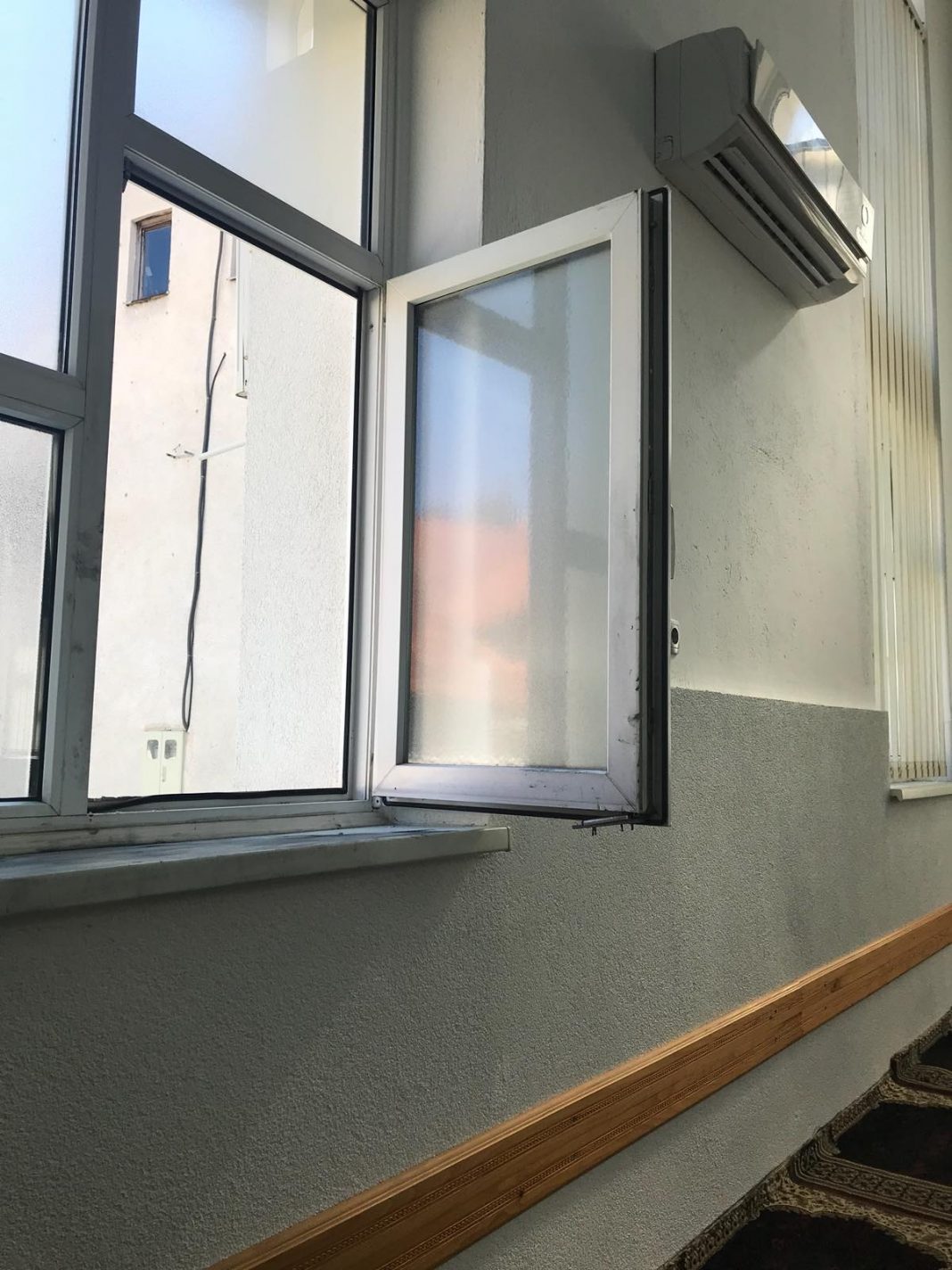 U Bugojnu obijena i opljačkana džamija