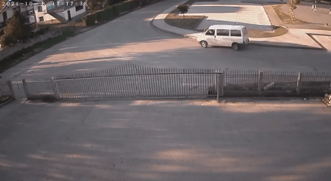 Novi Travnik: Policija još uvijek u potrazi za vozačem kombija