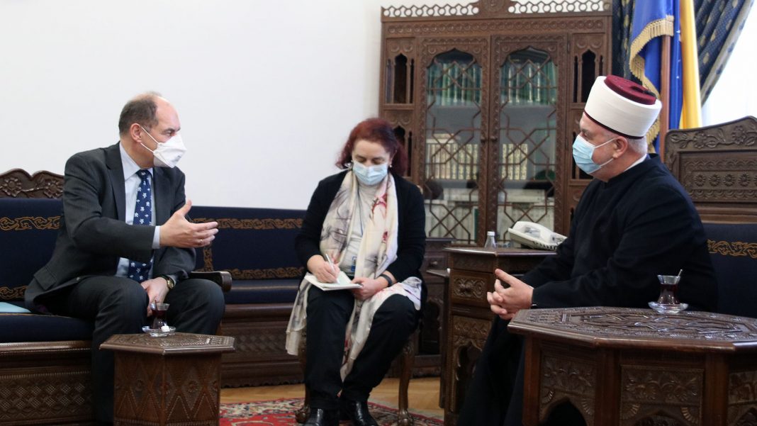 Šmit se sastao sa reisu-l-ulemom ef. Kavazovićem