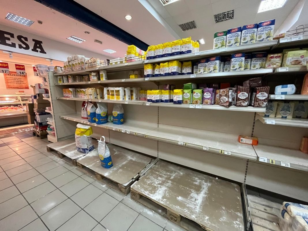 Inspekcije u SBK pregledavaju trgovine: Namjerno sklanjaju brašno u skladišta