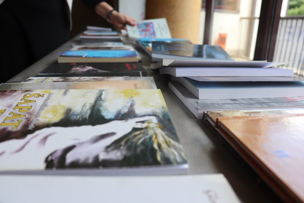 Osigurano 400.000 KM za besplatne udžbenike osnovcima u stanju socijalne potrebe