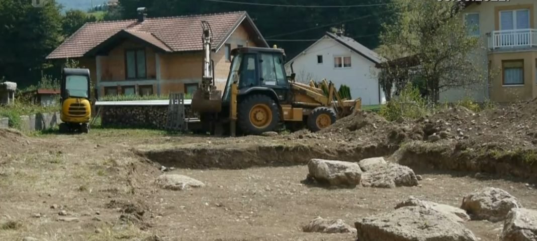 Bugojno: Tokom građevinskih radova pronašli grobnice iz srednjeg vijeka