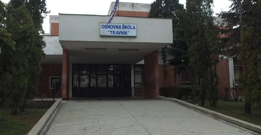 U travničkim školama dojave o bombama, učenici evakuisani