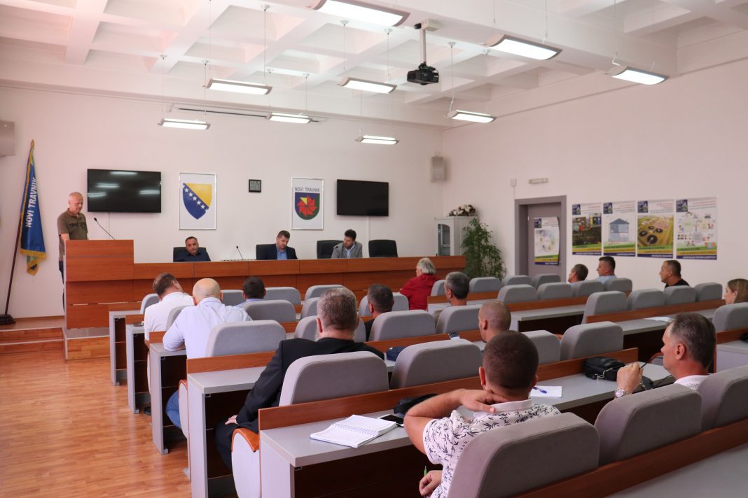 Održan radni sastanak načelnika i predsjednika novotravničkih mjesnih zajednica