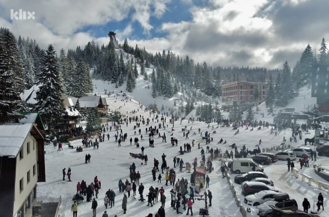 Otvorena sezona skijanja na Vlašiću, očekuje se veći priliv turista iz BiH i regije