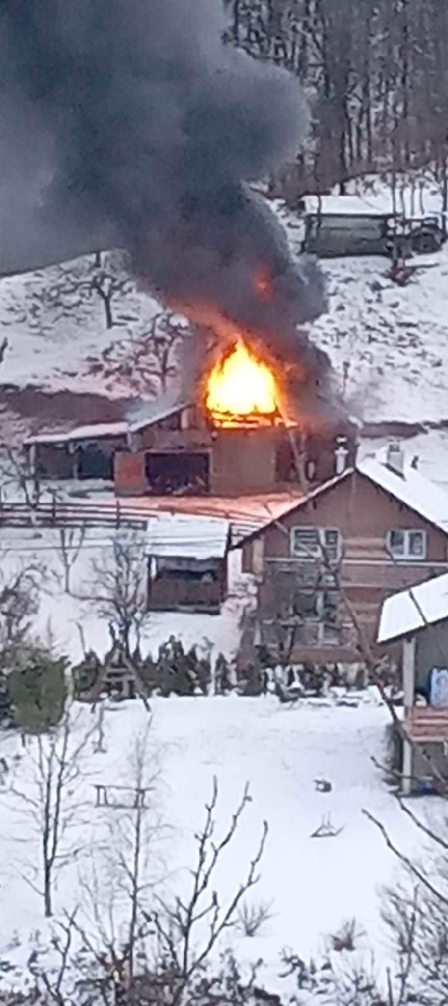 U selu Jelezovac kod Novog Travnika izgorjela štala