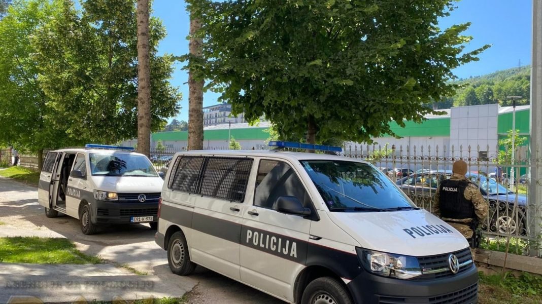 Službenici MUP-a SBK za vikend realizovali više uspješnih akcija