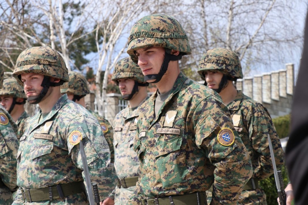 (FOTO) U Travniku obilježena 31. godišnjica formiranja Armije Republike Bosne i Hercegovine i 29. godina osnivanja 7. korpusa