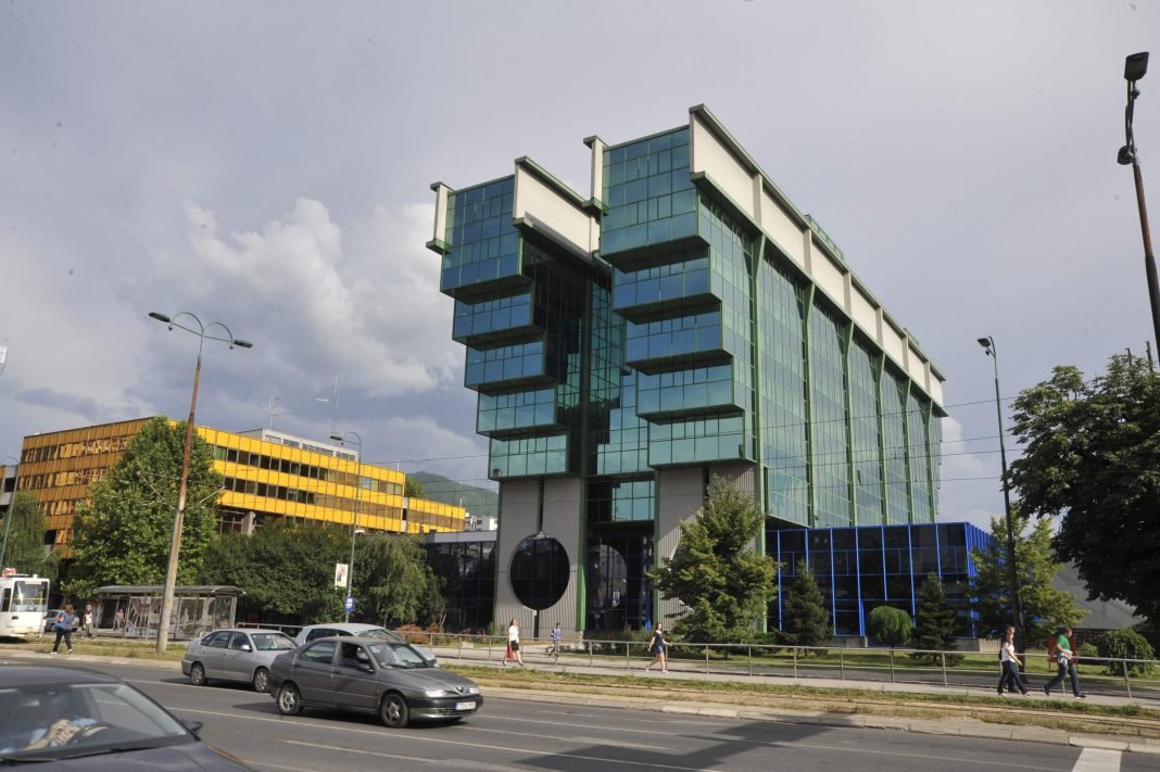 Vlada FBiH ograničila rast cijena struje privrednicima na 20 posto