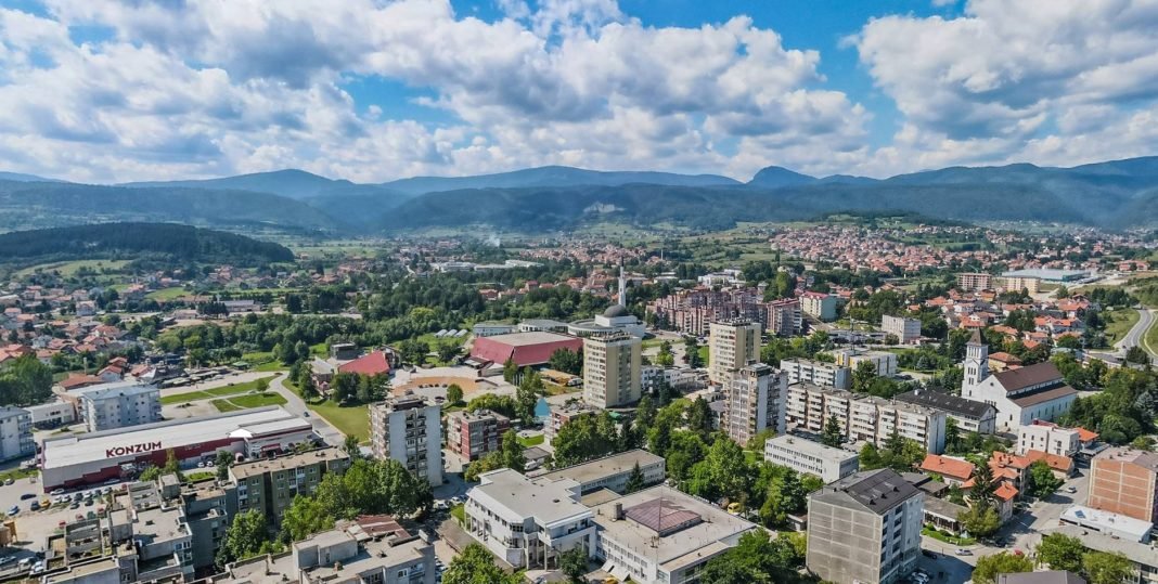 Bugojno: 21-godišnjak ukrao kasu iz Fast fooda koja je služila za prikupljanje humanitarne pomoći