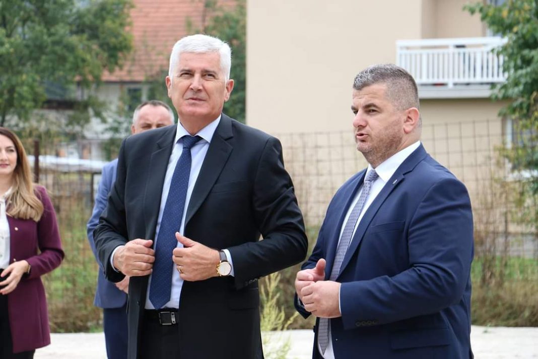 Čović posjetio Novi Travnik, sa Dujom obišao radove na Srednjoškolskom centru