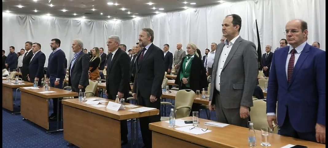 SDA bira novo rukovodstvo stranke, ali predsjednik ostaje stari