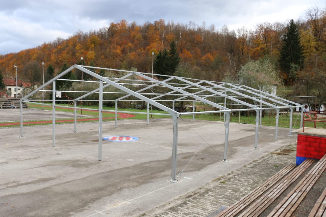 Stigla oprema za klizalište