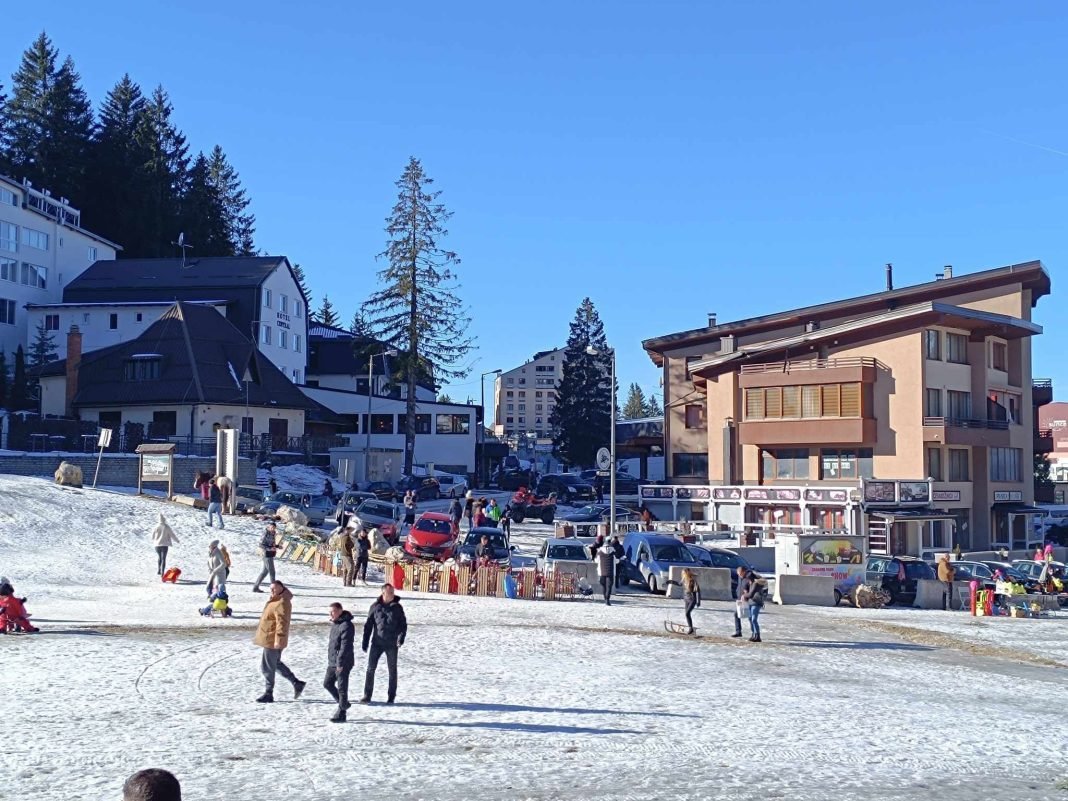 Sunčana subota izmamila na Vlašić brojne bh. građan