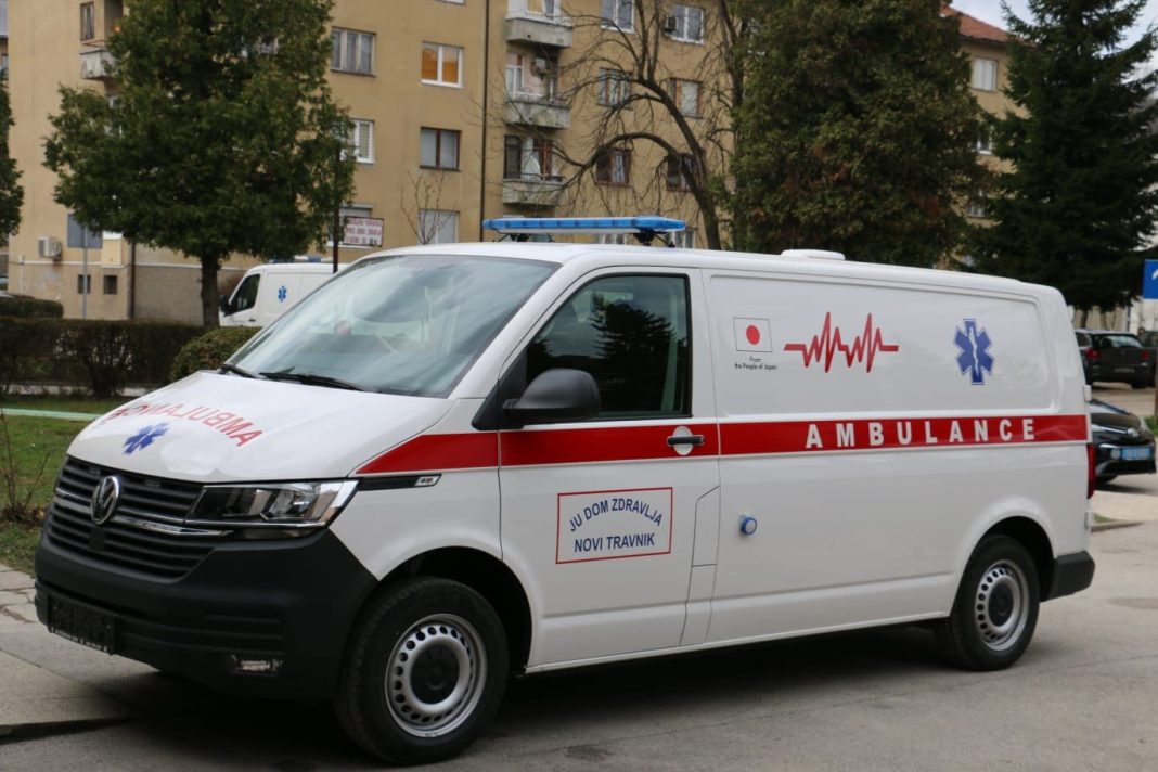 Dom zdravlja Novi Travnik bogatiji za novo sanitetsko vozilo!