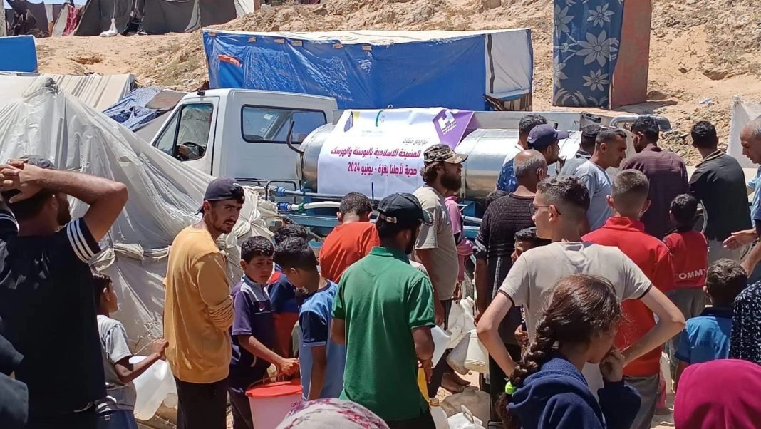 Islamska zajednica u BiH dostavlja pitku vodu civilima u Gazi