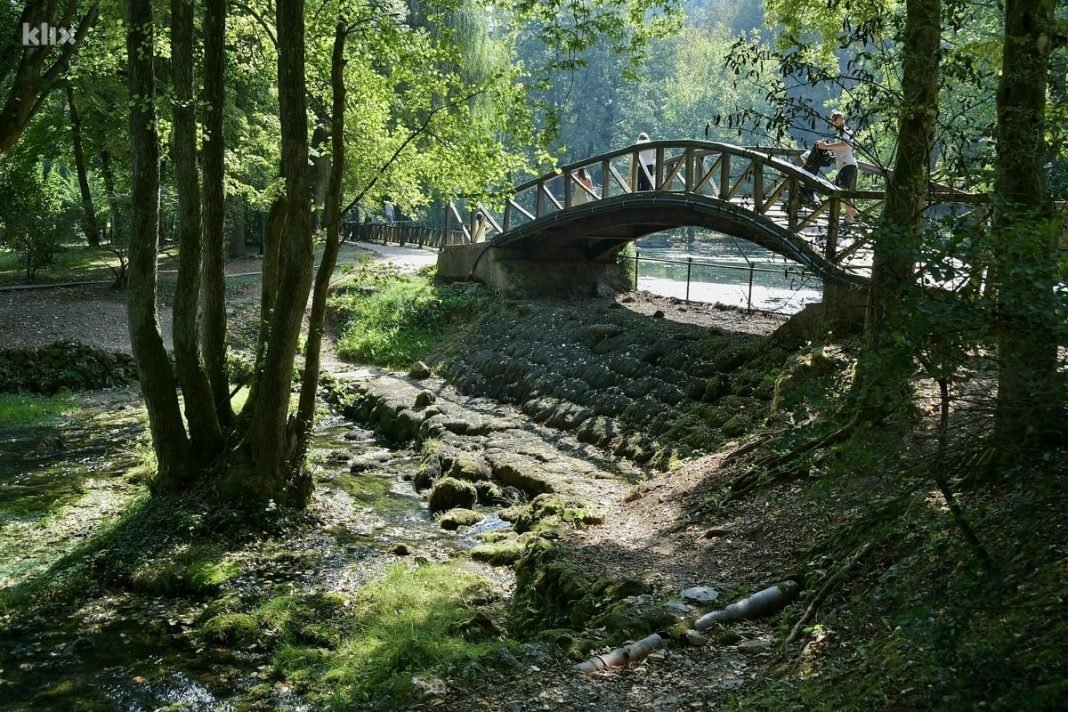 Izvorište Bosne skoro presušilo, prognoza nimalo obećavajuća: “Obilje” sunca i na početku septembra