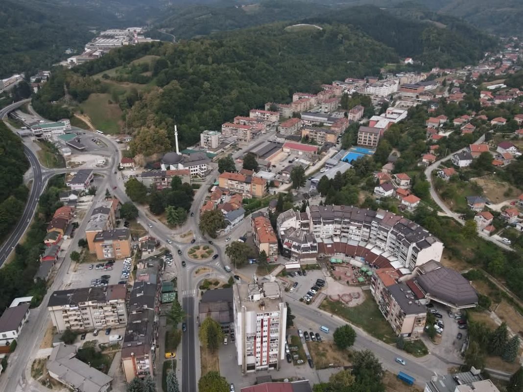 Novi Travnik: 1000KM za svaku porodilju, stipendija svim studentima
