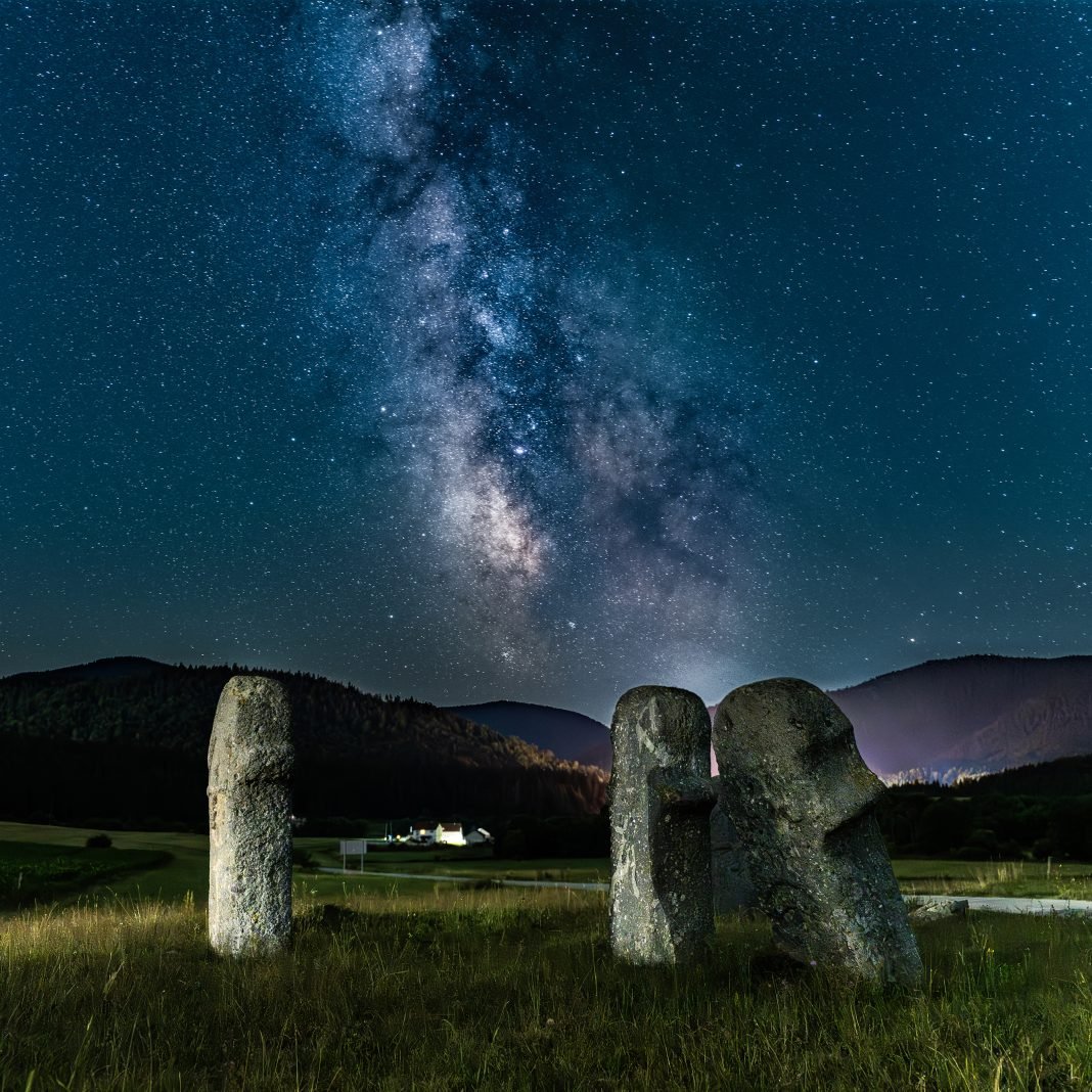 Stećci i nebo: Šapat predaka pod zvijezdama